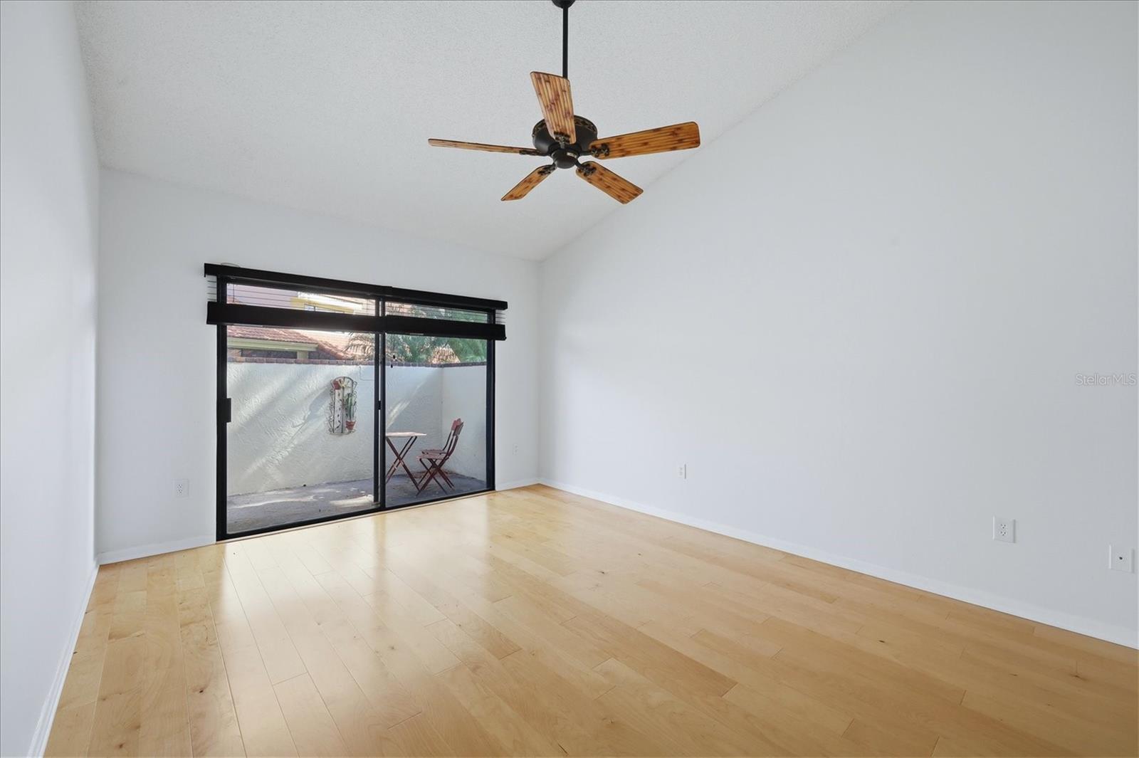 HUNTINGWOOD - Residential