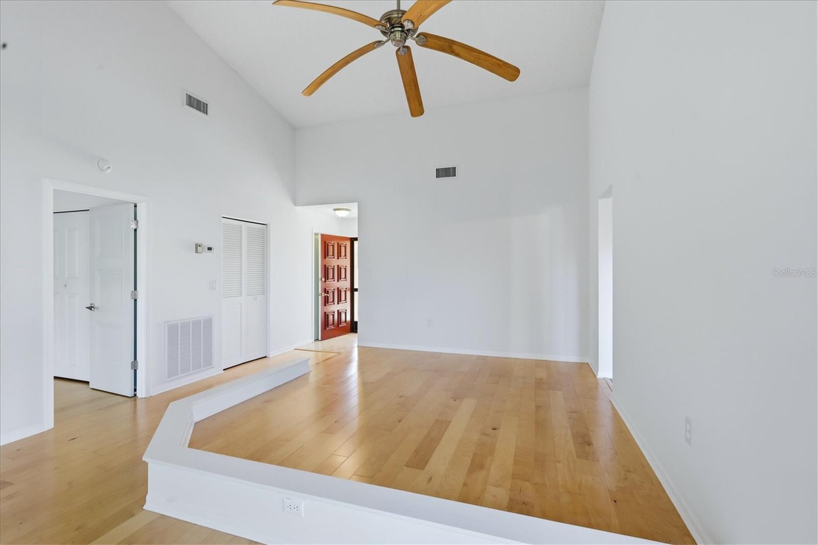 HUNTINGWOOD - Residential