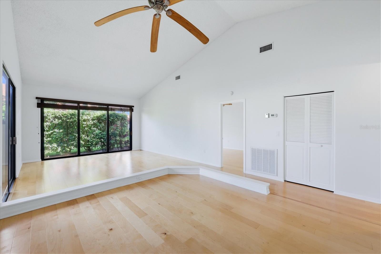 HUNTINGWOOD - Residential