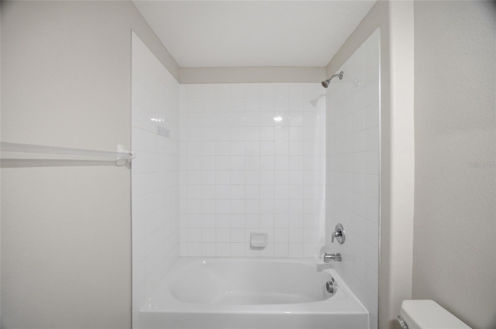 SOUTH FORK TR V PH 2 - Residential Lease