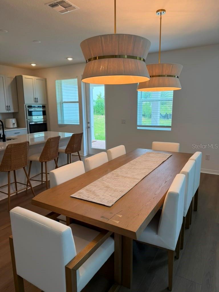 NORTHLAKE 50’S - Residential Lease
