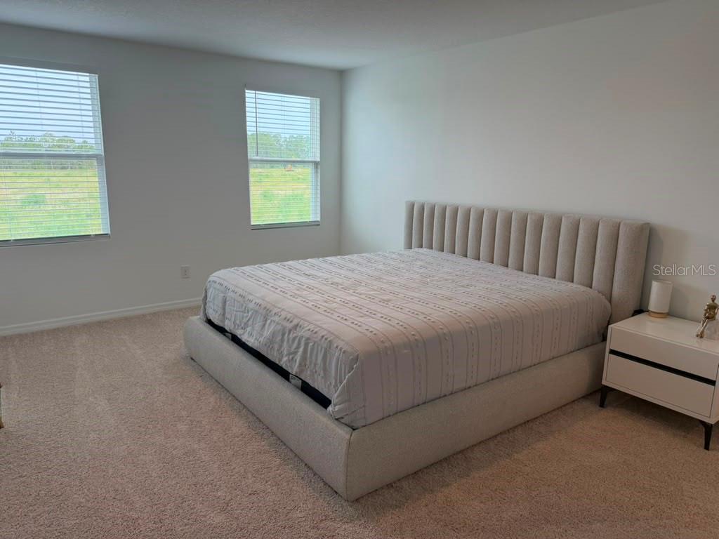 NORTHLAKE 50’S - Residential Lease