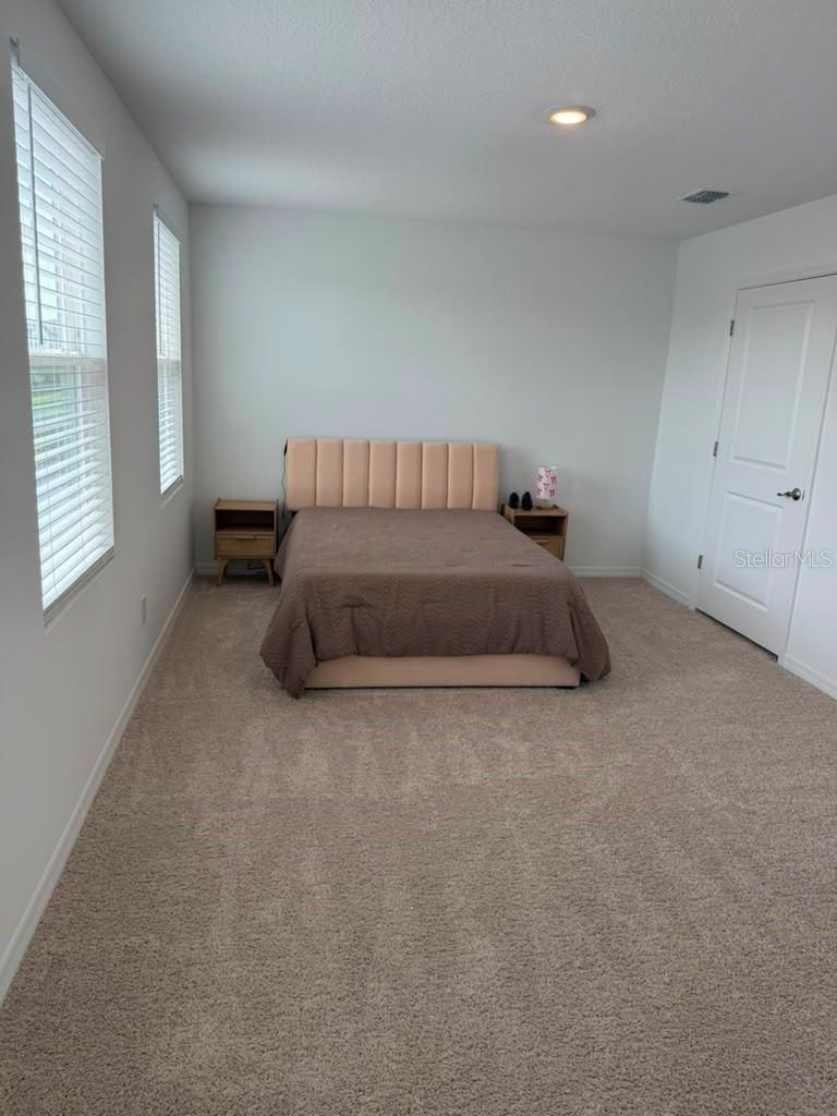 NORTHLAKE 50’S - Residential Lease