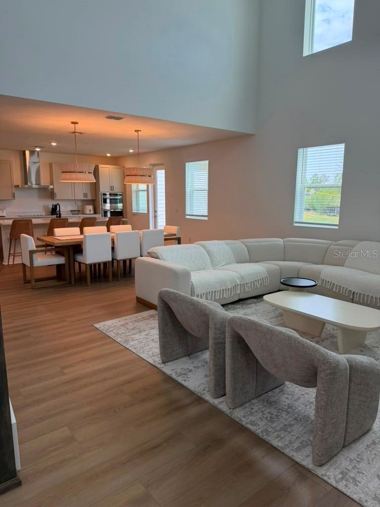 NORTHLAKE 50’S - Residential Lease
