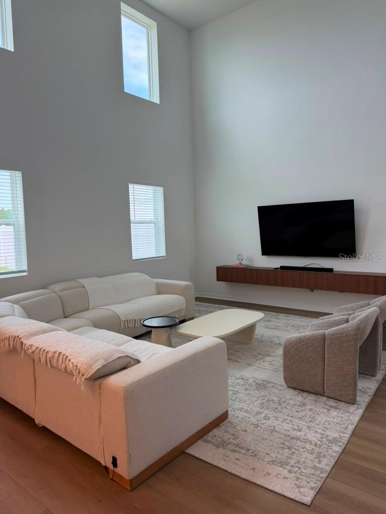 NORTHLAKE 50’S - Residential Lease