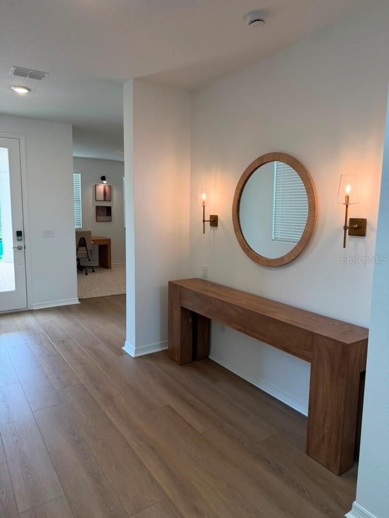 NORTHLAKE 50’S - Residential Lease