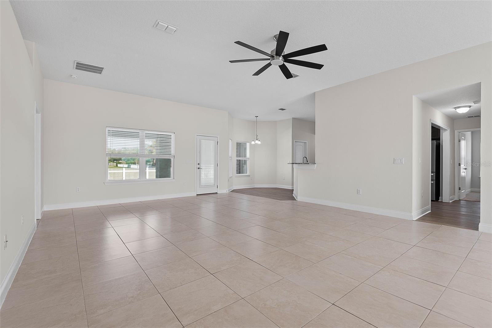 EAGLE LAKES PH 1 SEC 1 - Residential