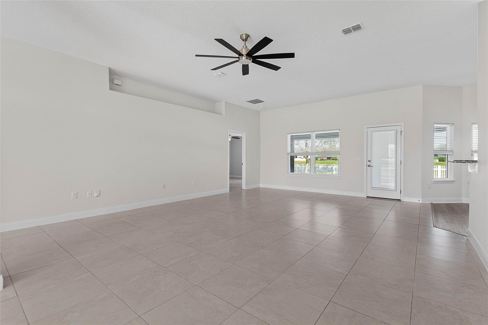 EAGLE LAKES PH 1 SEC 1 - Residential