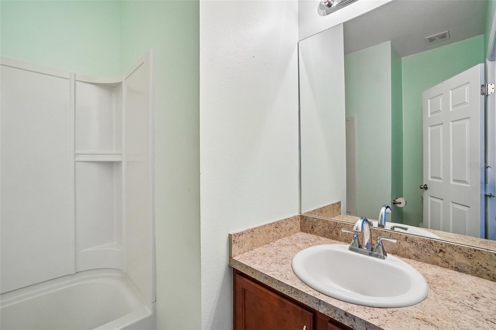 HIGHLAND ESTATES PH 2B - Residential Lease