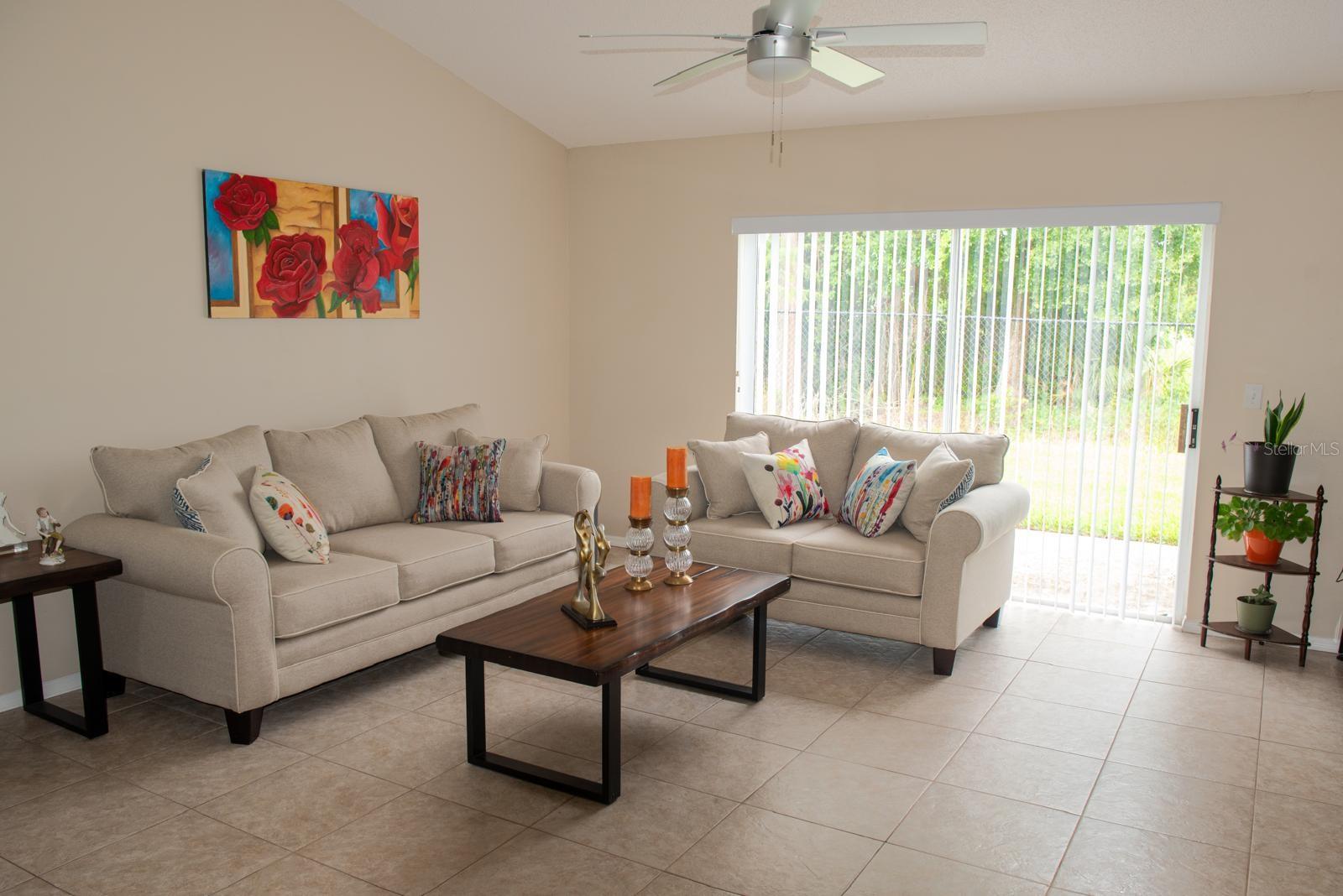 CLUB COURTS AT MEADOW WOODS PH 02 - Residential