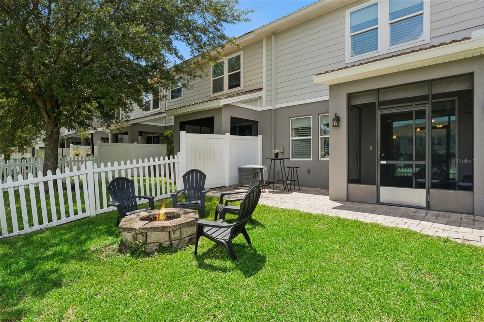 SOMERSET CHASE - Residential Lease
