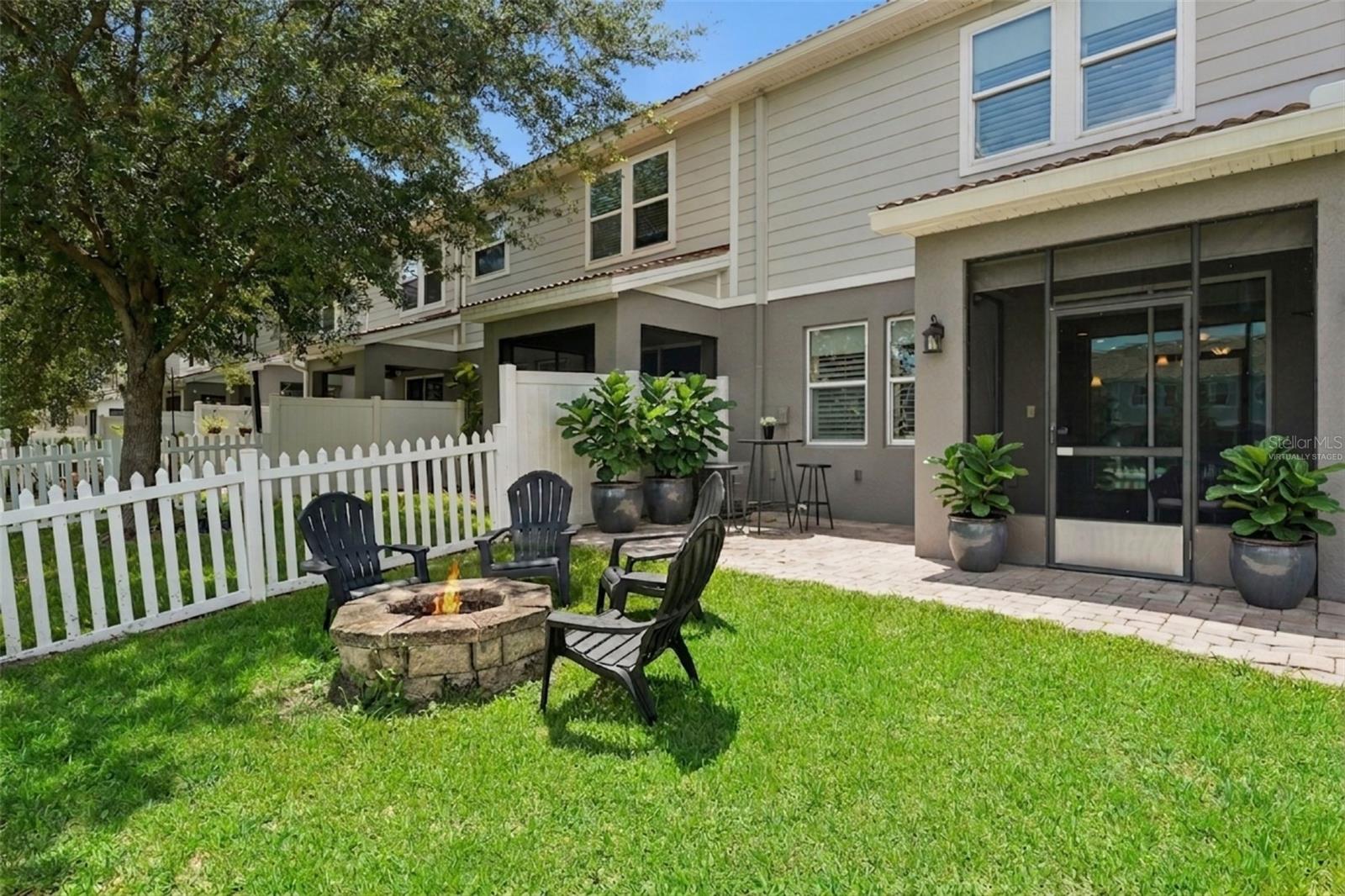 SOMERSET CHASE - Residential Lease
