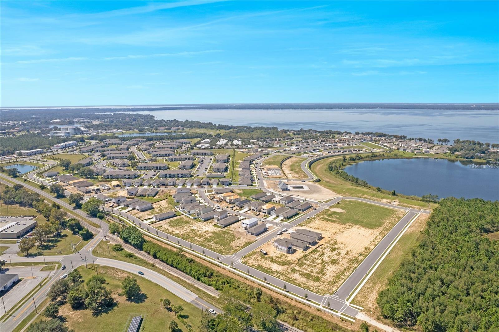 AVALON PARK TAVARES PH 1 - Residential