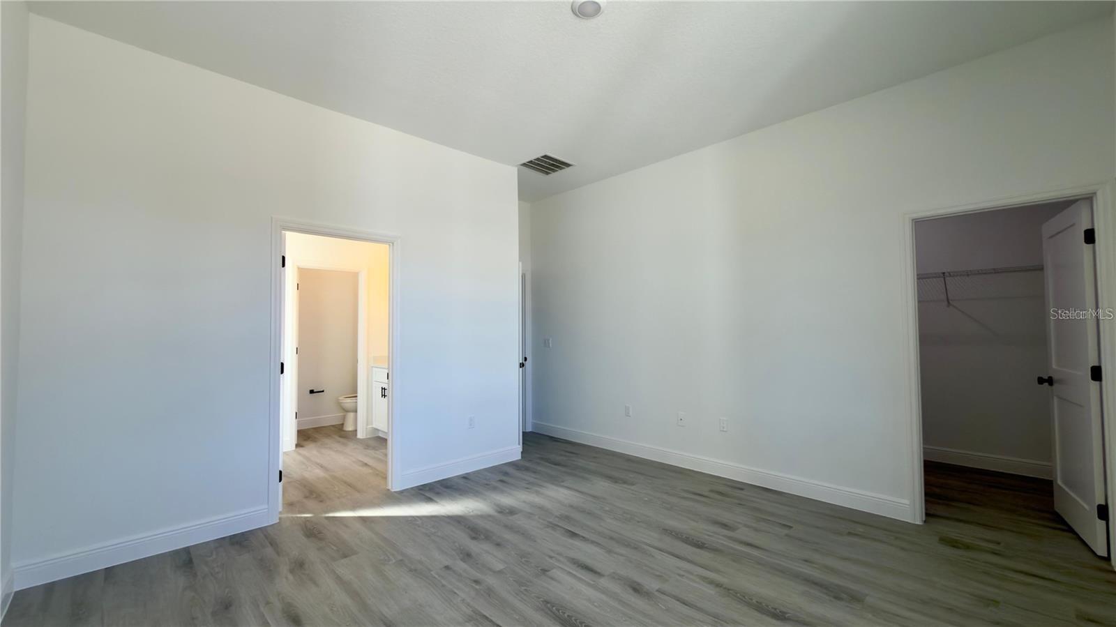KINGSLAND COUNTRY ESTATE - Residential Lease