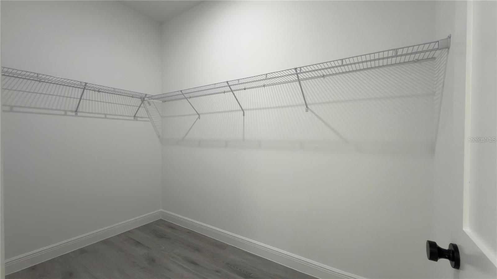 KINGSLAND COUNTRY ESTATE - Residential Lease