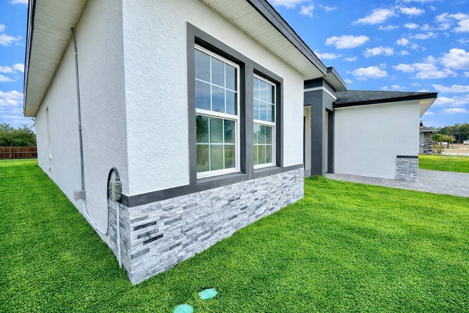 KINGSLAND COUNTRY ESTATE - Residential Lease