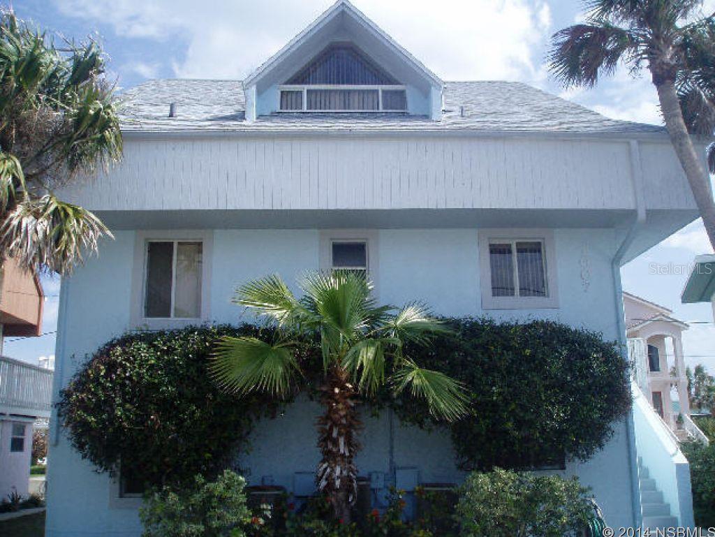THIS IS NOT A DRIVE-BY!! DUPLEX-2/1 DN 3/2-TOWNHOME UP-BOTH FULLY FURNISHED BEAUTIFUL BEACHY FEEL. LOFT ON 3RD FLOOR COULD BE 6TH BR. GREAT OCEANVIEWS FROM UPPER UNIT. BOTH UNITS HAVE FULLY FURNISHED KITCHENS, BIG TV, W/D IN BOTH UNITS. WOULD MAKE GREAT HOME UPSTAIRS WITH IN-LAW DOWN. ALSO SUPER INVESTMENT: UPPER UNIT RENTS: $1100/WEEK OR $200/NIGHT. LOWER UNIT RENTS: $900/WEEK OR $160/NIGHT. SELLER OFFERS AHS WARRANTY AND RENTAL MANAGEMENT FOR YOU AFTER CLOSING. NEEDS TLC BUT LOOK AT THE POSSIBILITIES! PARKING FOR 3 TO 4 CARS OUT FRONT. ;Water: City