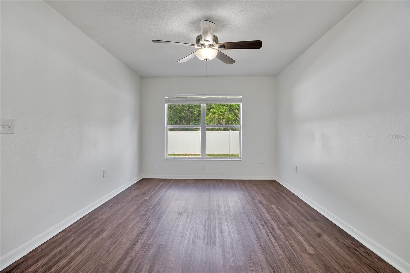SUMMERVIEW OAKS SUB - Residential