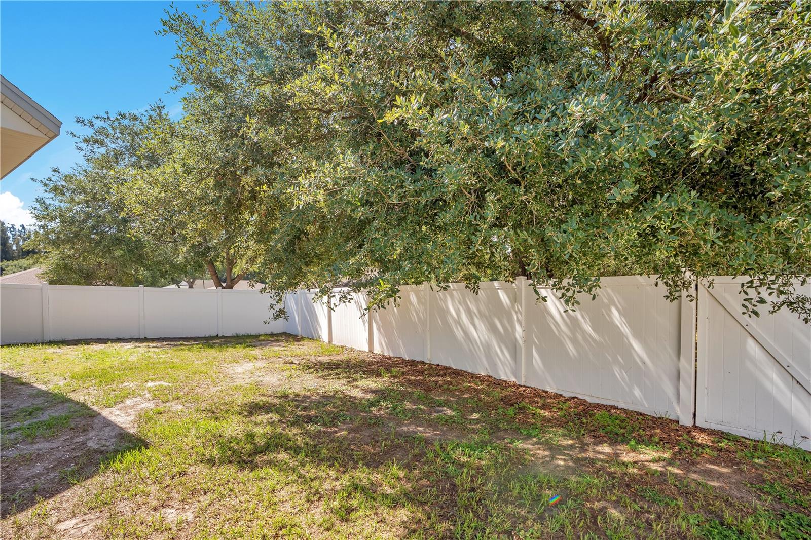 SUMMERVIEW OAKS SUB - Residential