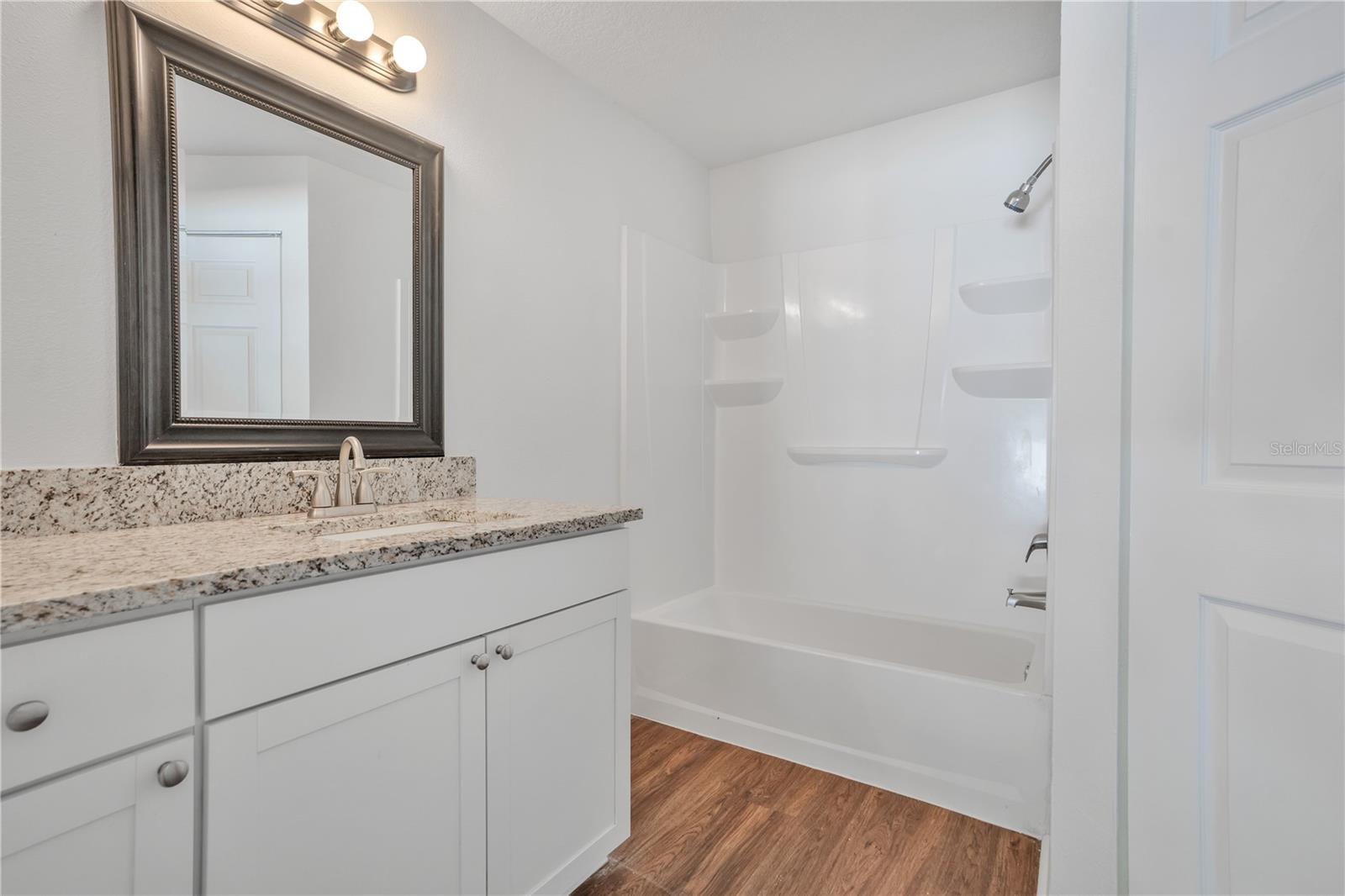 SUMMERVIEW OAKS SUB - Residential