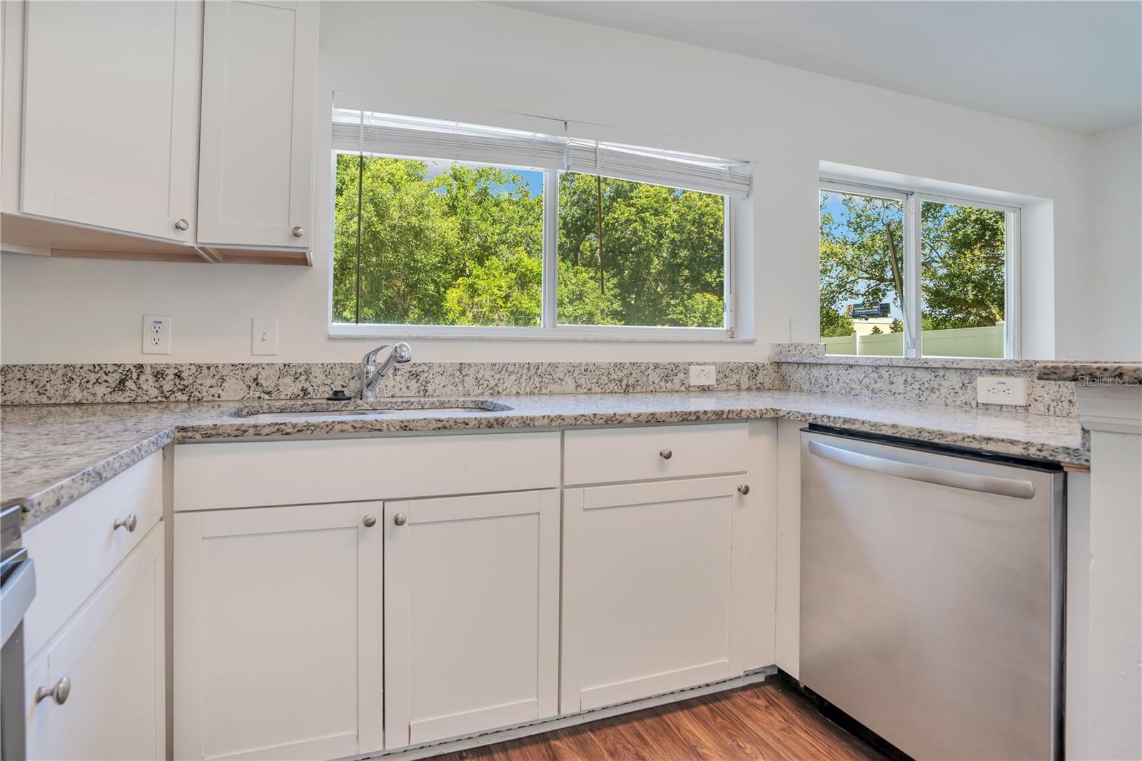 SUMMERVIEW OAKS SUB - Residential