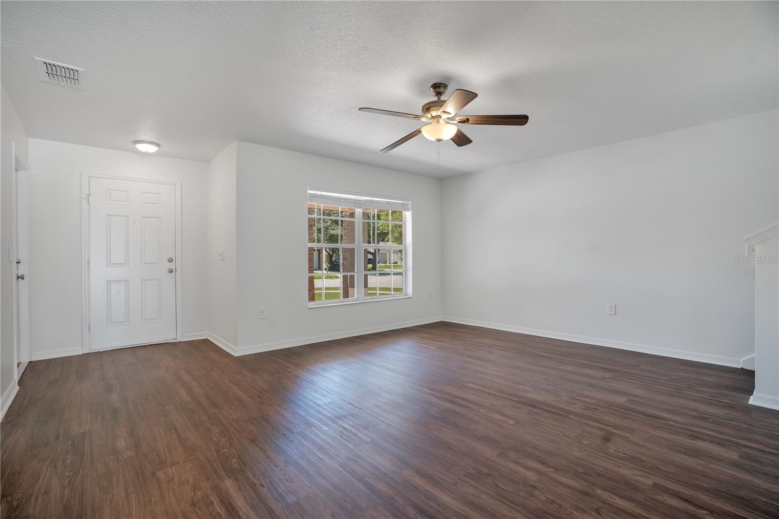 SUMMERVIEW OAKS SUB - Residential