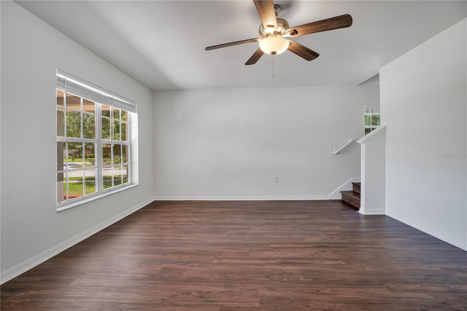 SUMMERVIEW OAKS SUB - Residential