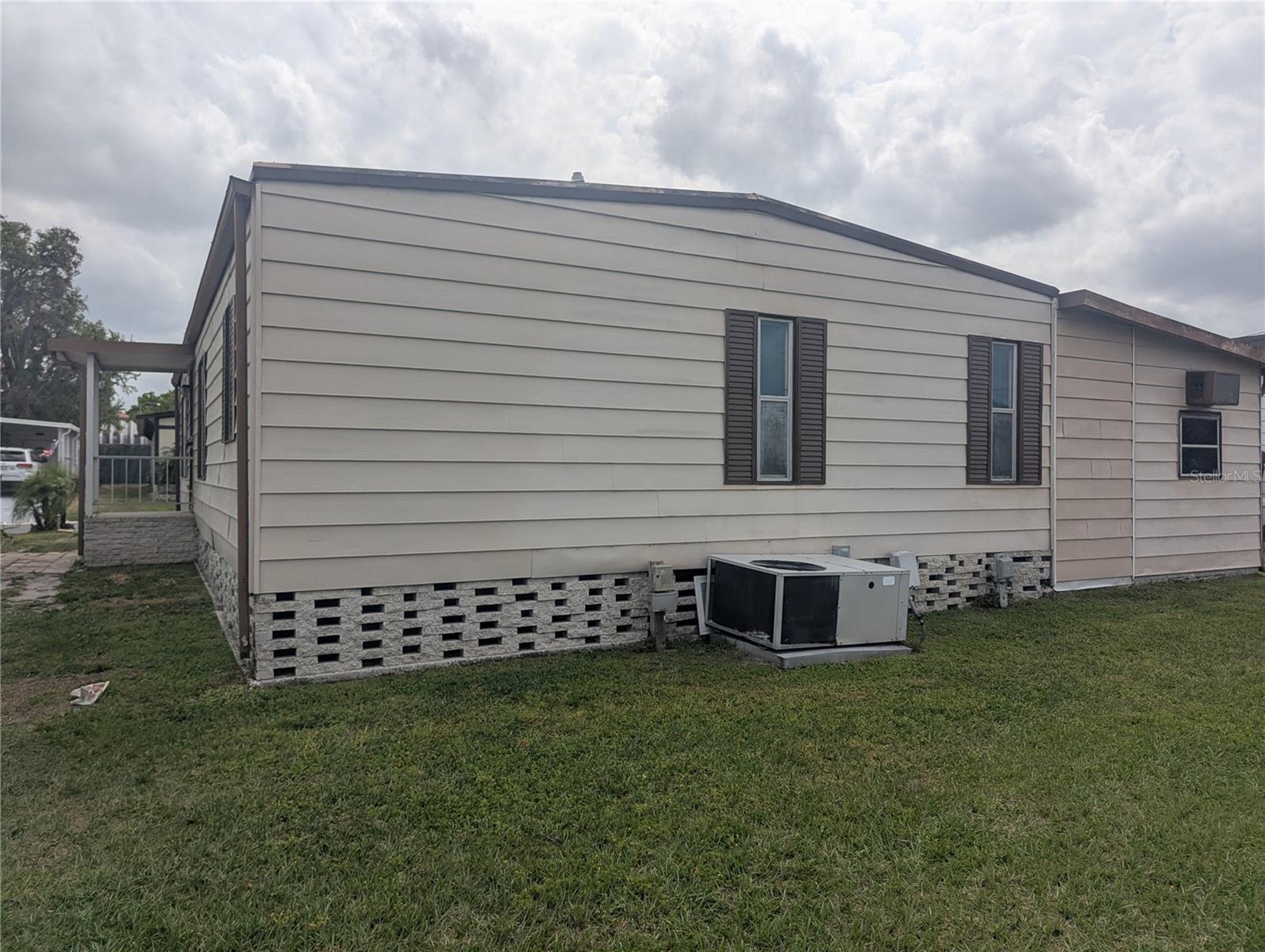 LAKESIDE HILLS ESTATES - Residential