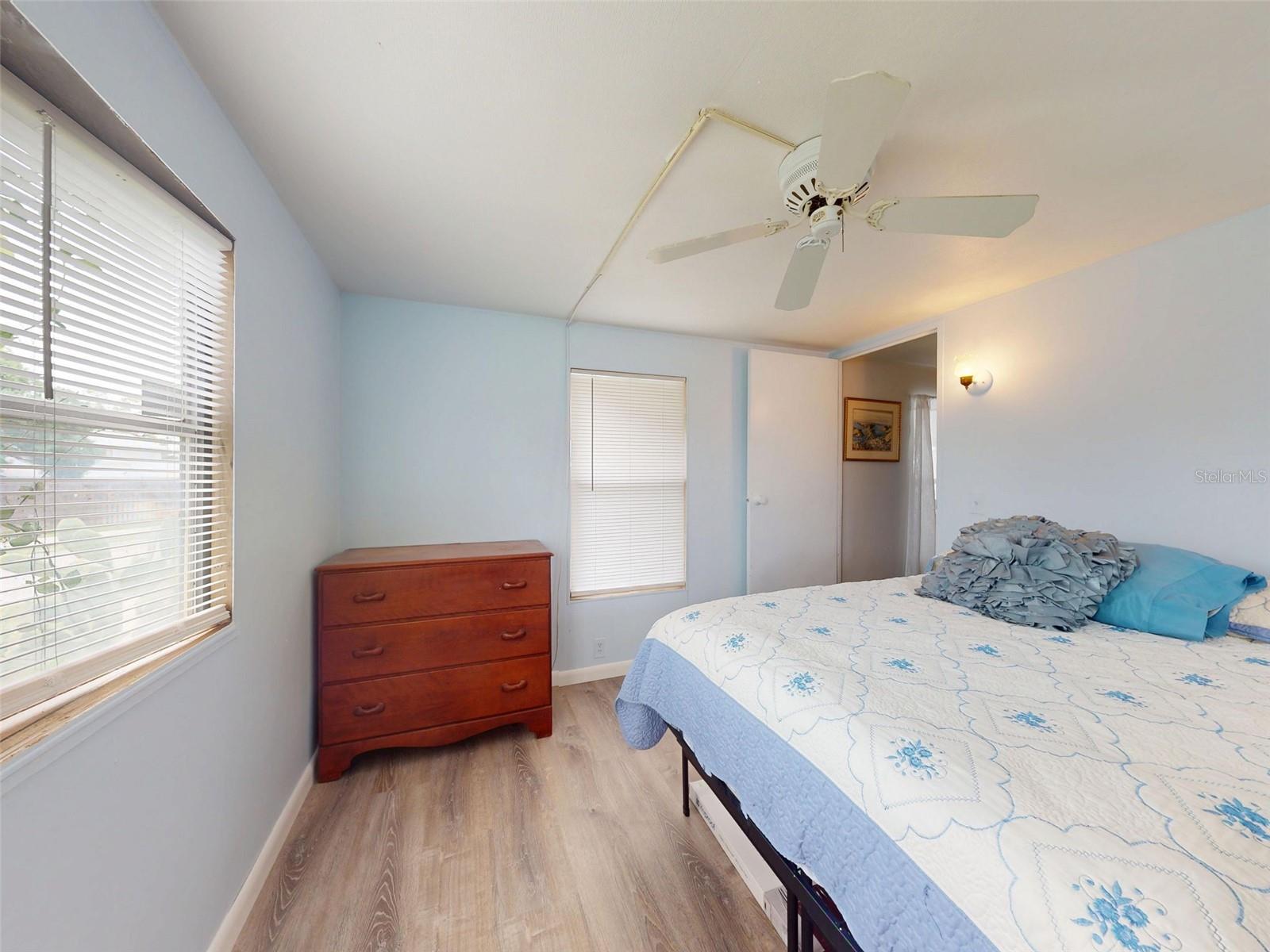 FRIENDLY SHORES COOP - Residential