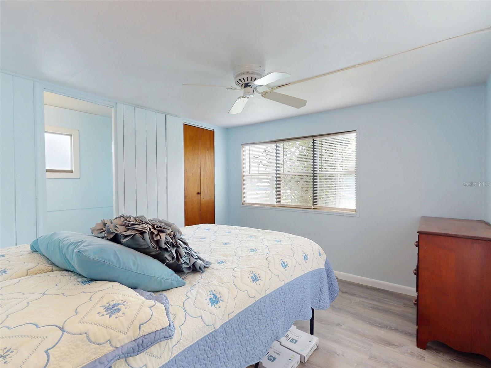 FRIENDLY SHORES COOP - Residential
