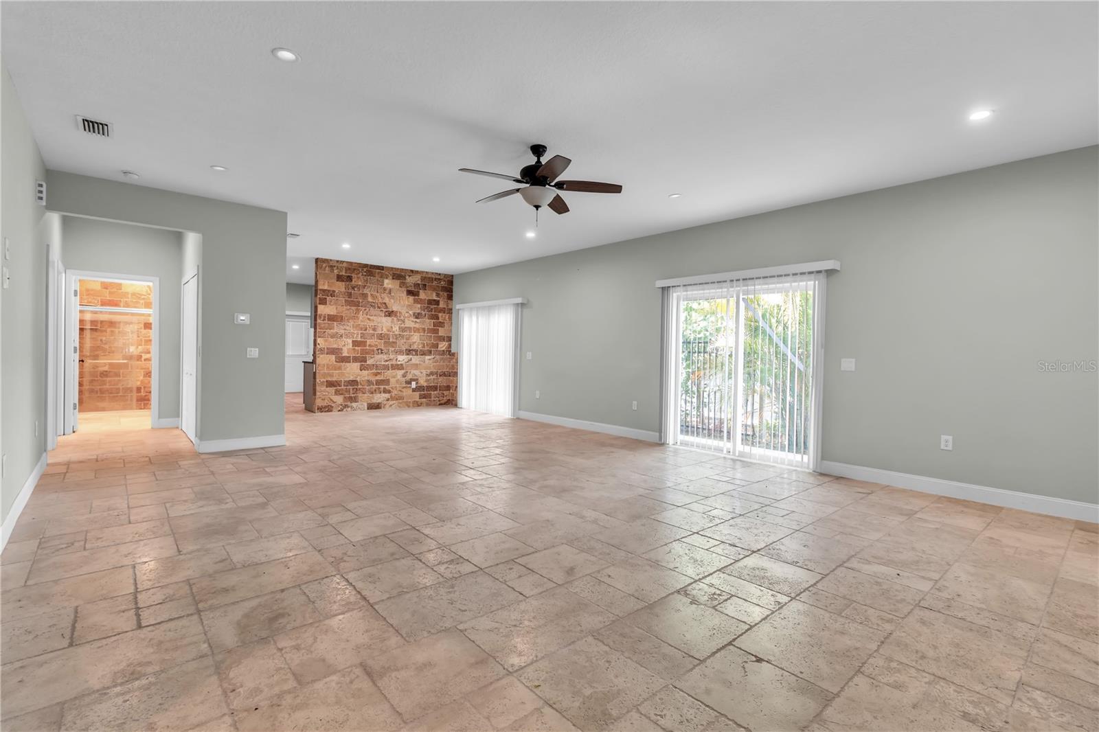 CARVER PARK - Residential