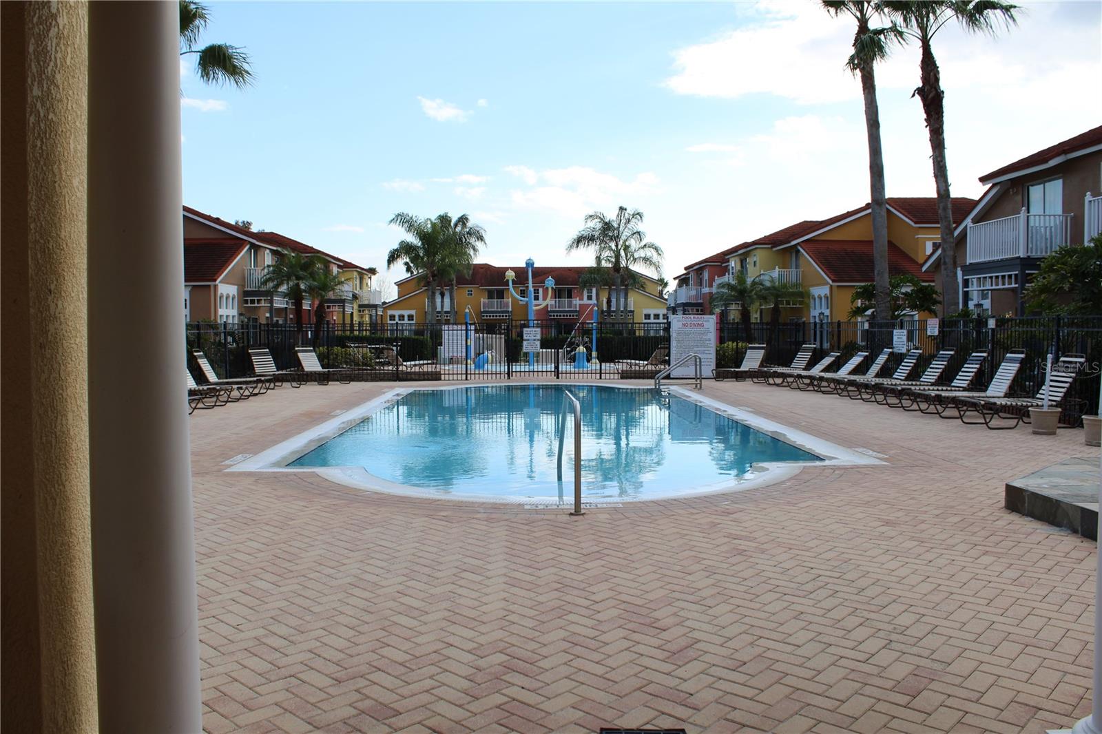 LAKE BERKLEY RESORT - Residential
