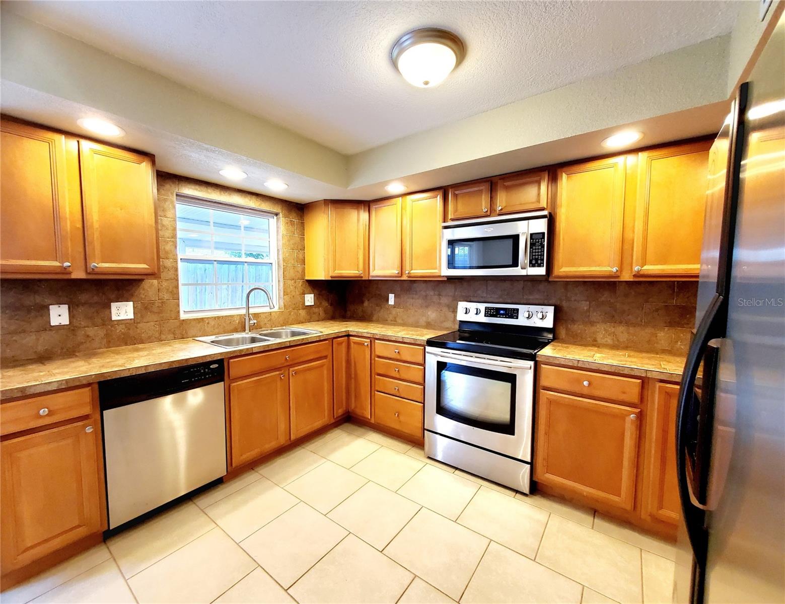 BAYSIDE MEADOWS-PHASE I - Residential