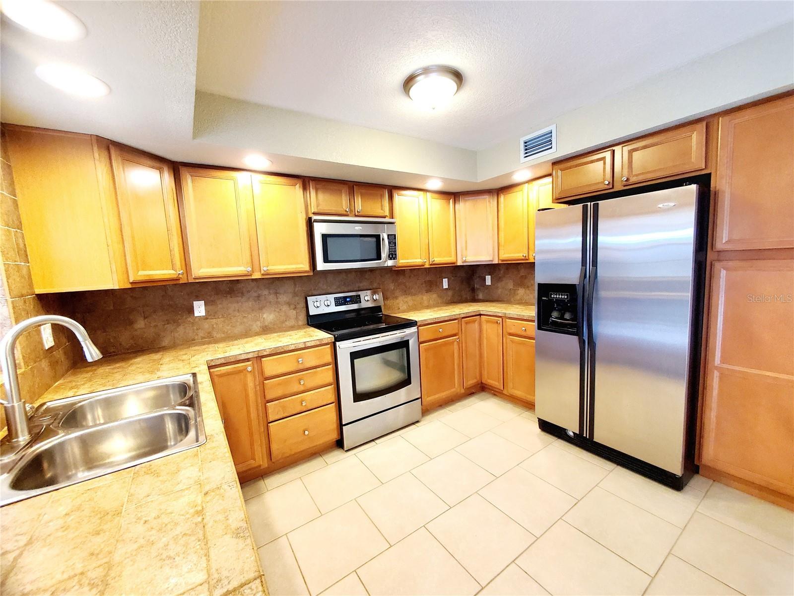 BAYSIDE MEADOWS-PHASE I - Residential