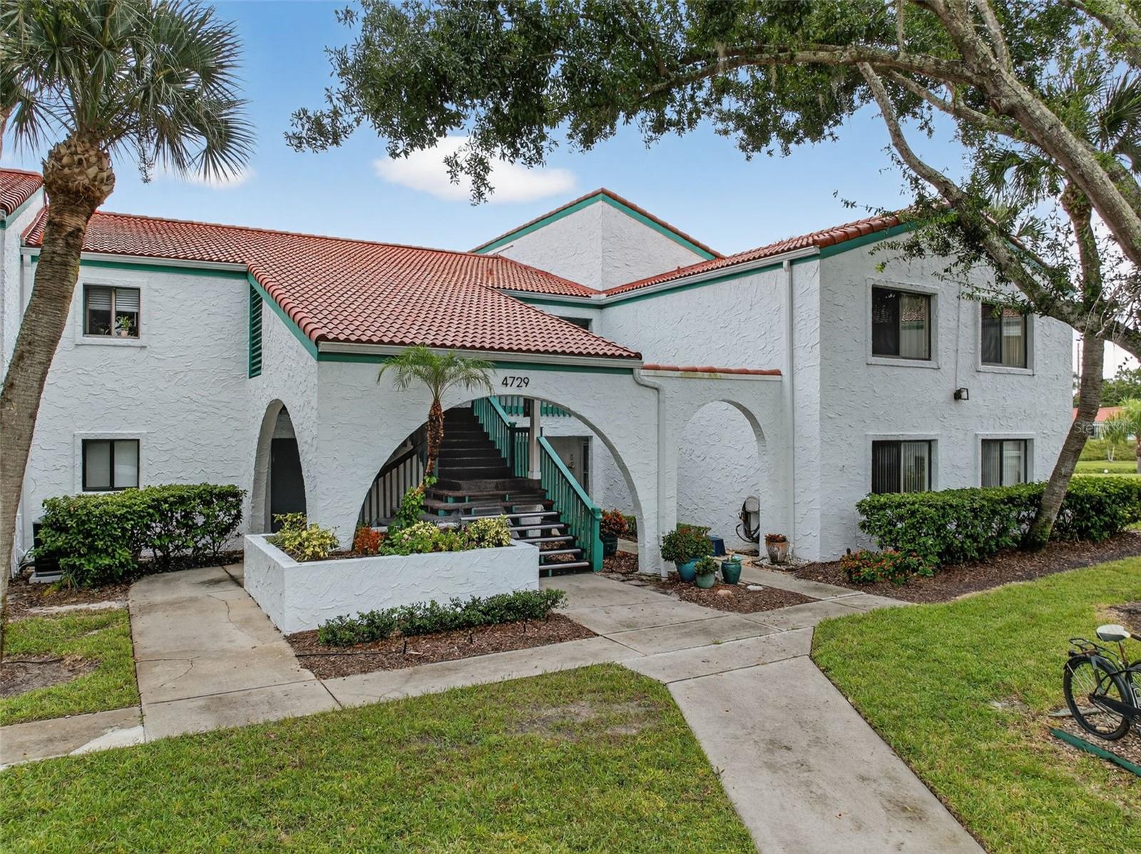 $10,000 PRICE REDUCTION!
Move-in ready 2BR/1BA, 800 sq. ft. heated condo located on the 2nd floor within a well-maintained 55+ gated community. Enjoy resort-style amenities including walking trails, community pool, and organized activities

HOA fee includes water, sewer, internet, garbage, exterior maintenance, and cable TV.  BRAND NEW A/C installed.

No pets permitted. HOA approval required.
