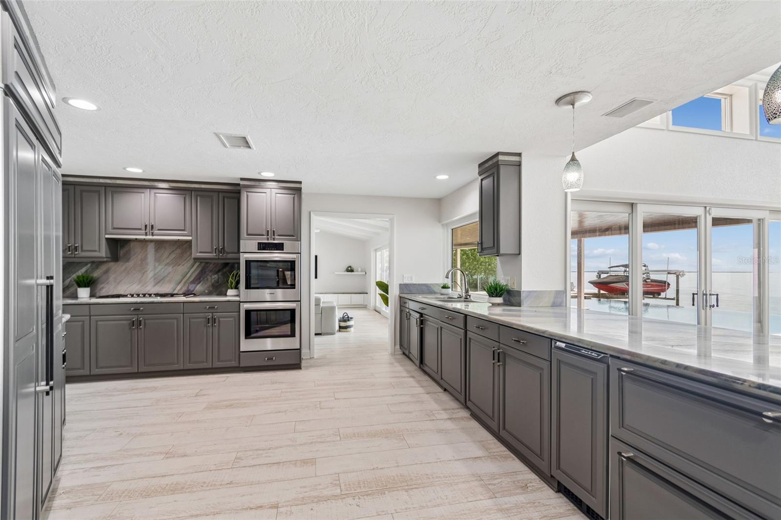 VENETIAN ISLES - Residential
