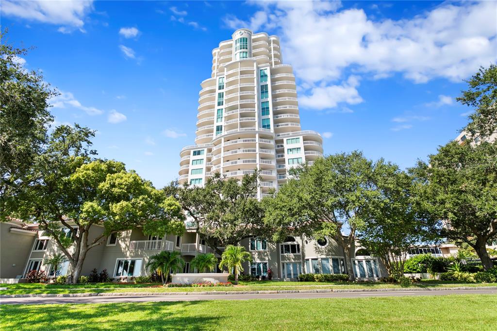 This is your RARE and UNIQUE opportunity to own one of the most luxurious and spacious two-story townhomes on Bayshore within the prestigious Alagon community. With 4,900 square feet of heated living space, a private entrance, three private terraces and its own private 2 car garage, this townhome offers the best of single family home living with all of the amenities that only a Bayshore luxury condo can afford. 

A recent full-renovation is characterized by quality at every turn. The kitchen is the heart of this home and its open concept was designed to entertain and enjoy Bayshore views from every vantage point. Taken down to the studs in 2020, the new gourmet kitchen is a chef's dream and features stunning Brazilian quartzite countertops, local craftsman-created custom wood cabinetry, Dual Subzero Fridge and Freezer, Wine Fridge, Warming Drawer, Wolf induction cooktop, Wolf double ovens, an eat-in breakfast nook and conveniently located built-in workspace. The kitchen conveniently adjoins the expansive family room surrounded by windows creating the perfect setting for enjoying the bay views.

Also on the first level is a formal dining room, living room, pantry, large utility/laundry room and en-suite bedroom which is currently serving as a downstairs office. The expansive first-floor outdoor terrace provides panoramic views that are unrivaled and the the ideal location to relax and relish in the warm bay breezes. There is also a courtyard in front of the home perfect for your herb garden or enclosed pet play area. 

Continue up the grand circular staircase where you will find an additional 3 en-suite bedrooms and large, reimagined master suite, a renovated bath with views of the Bay and two private balconies overlooking Bayshore Boulevard. Other noteworthy features include: custom wall finishes by local artist, elegant Schonbek crystal lighting, newly installed Control4 Smart Home Automation system, 2 car conditioned garage with epoxy flooring and additional storage, newly installed high-efficiency HVACs, water heaters, and soft water system. 

The spectrum of amenities at the Alagon include: 24-hour security with a gated entrance, a heated pool and spa, club room, conference room, theater, and a fitness center. This location provides easy access to downtown shopping and restaurants, Tampa Bay's sporting venues, access to Bayshore Boulevard's 4-mile sidewalk, Water Street, Tampa International Airport and Gulf beaches.

Make this dream your reality and live the lifestyle you have always wanted….an estate-like home with every convenience of condo living! VIDEO TOUR: https://player.vimeo.com/video/758548948