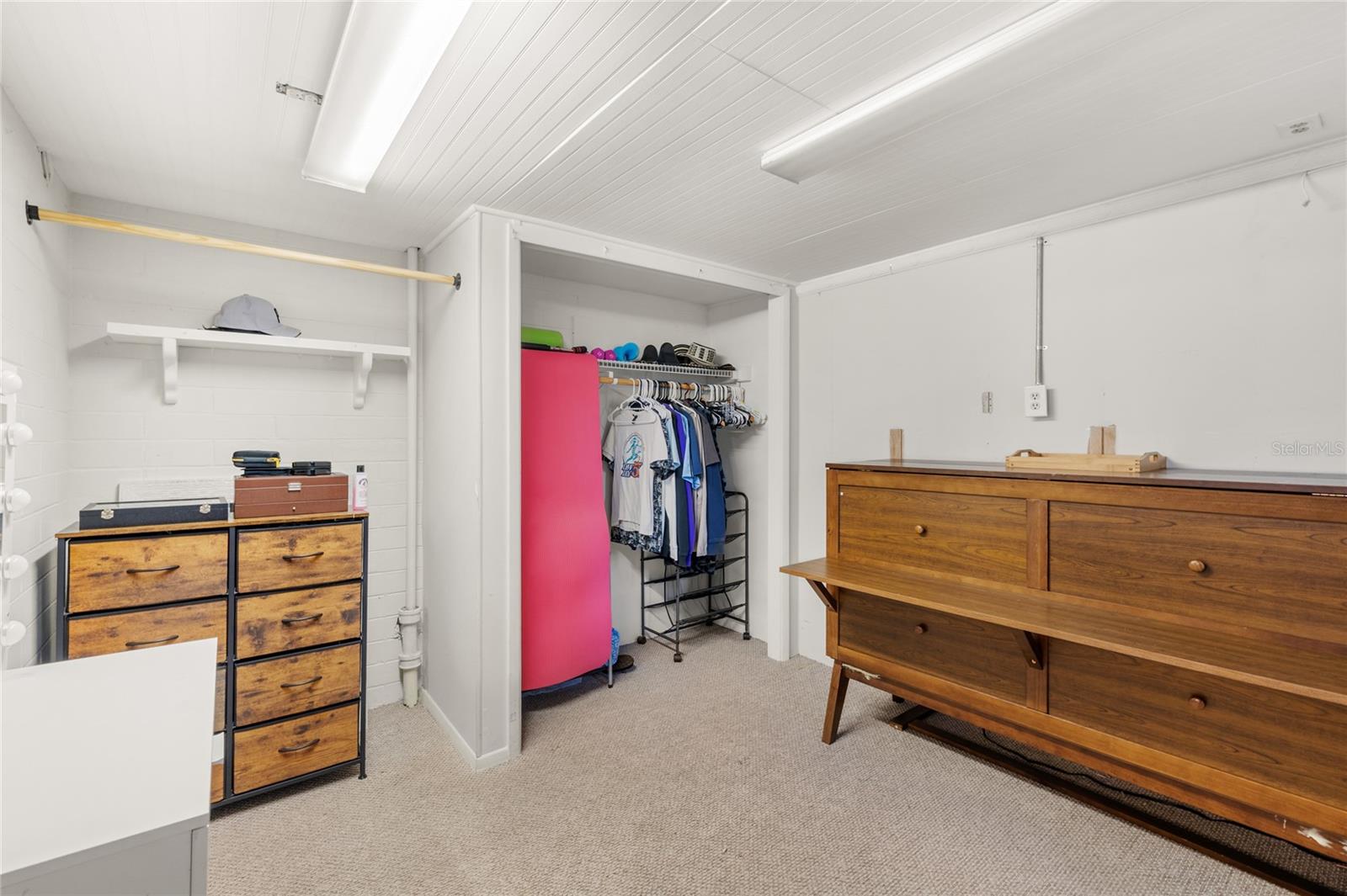 COLLEGE PARK - Residential