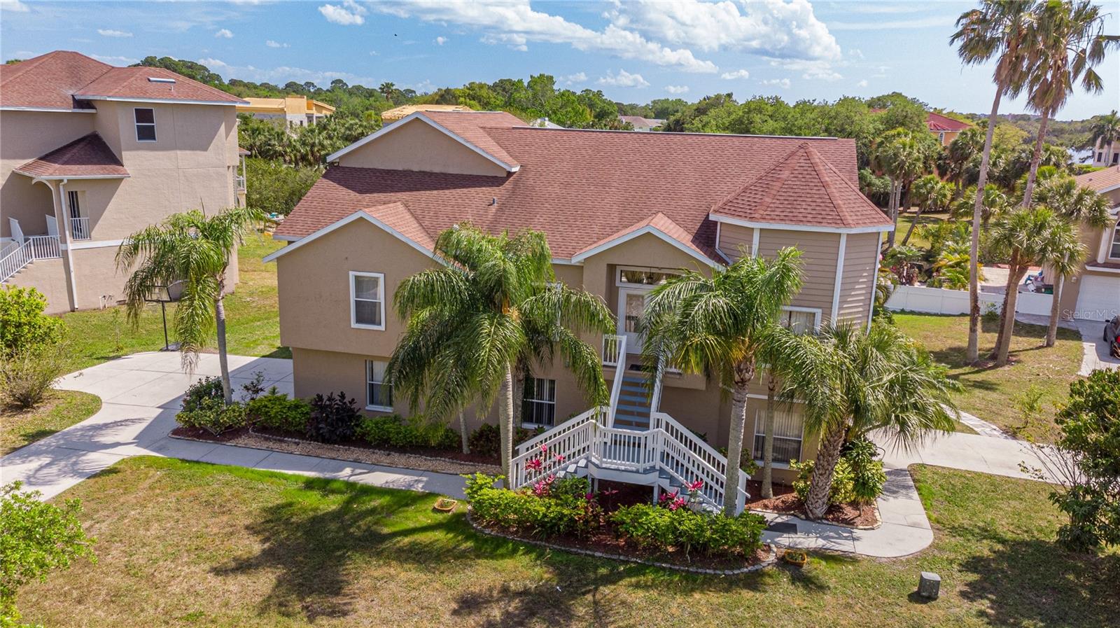OYSTER BAYOU - Residential