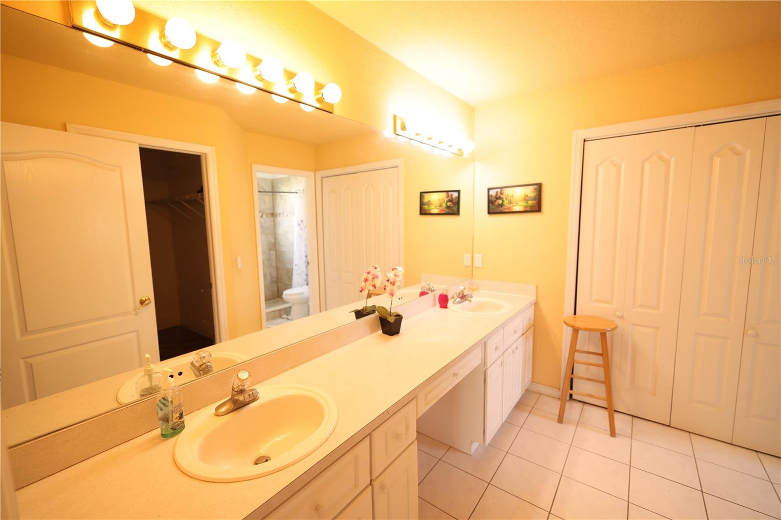 OYSTER BAYOU - Residential