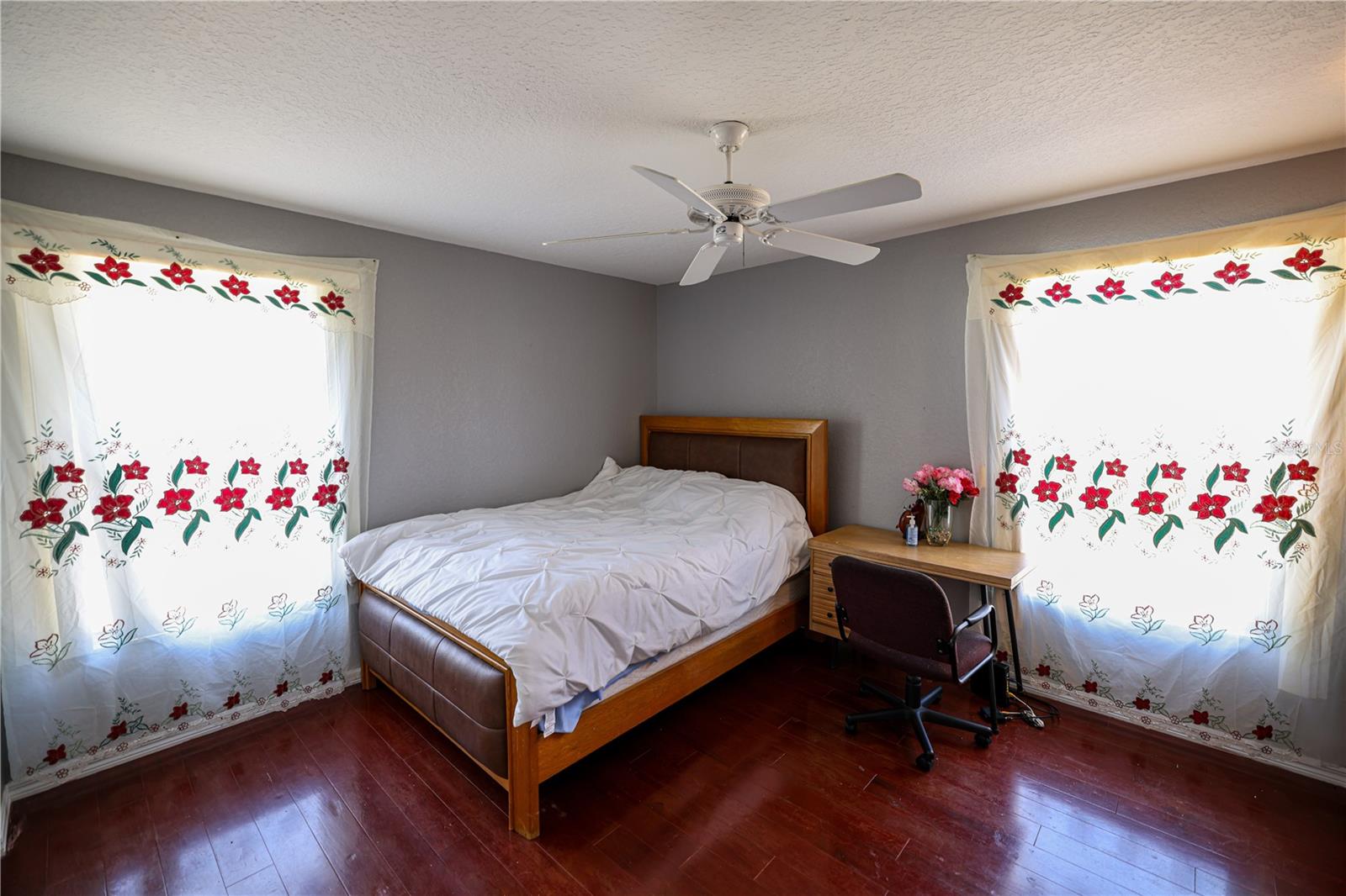 OYSTER BAYOU - Residential