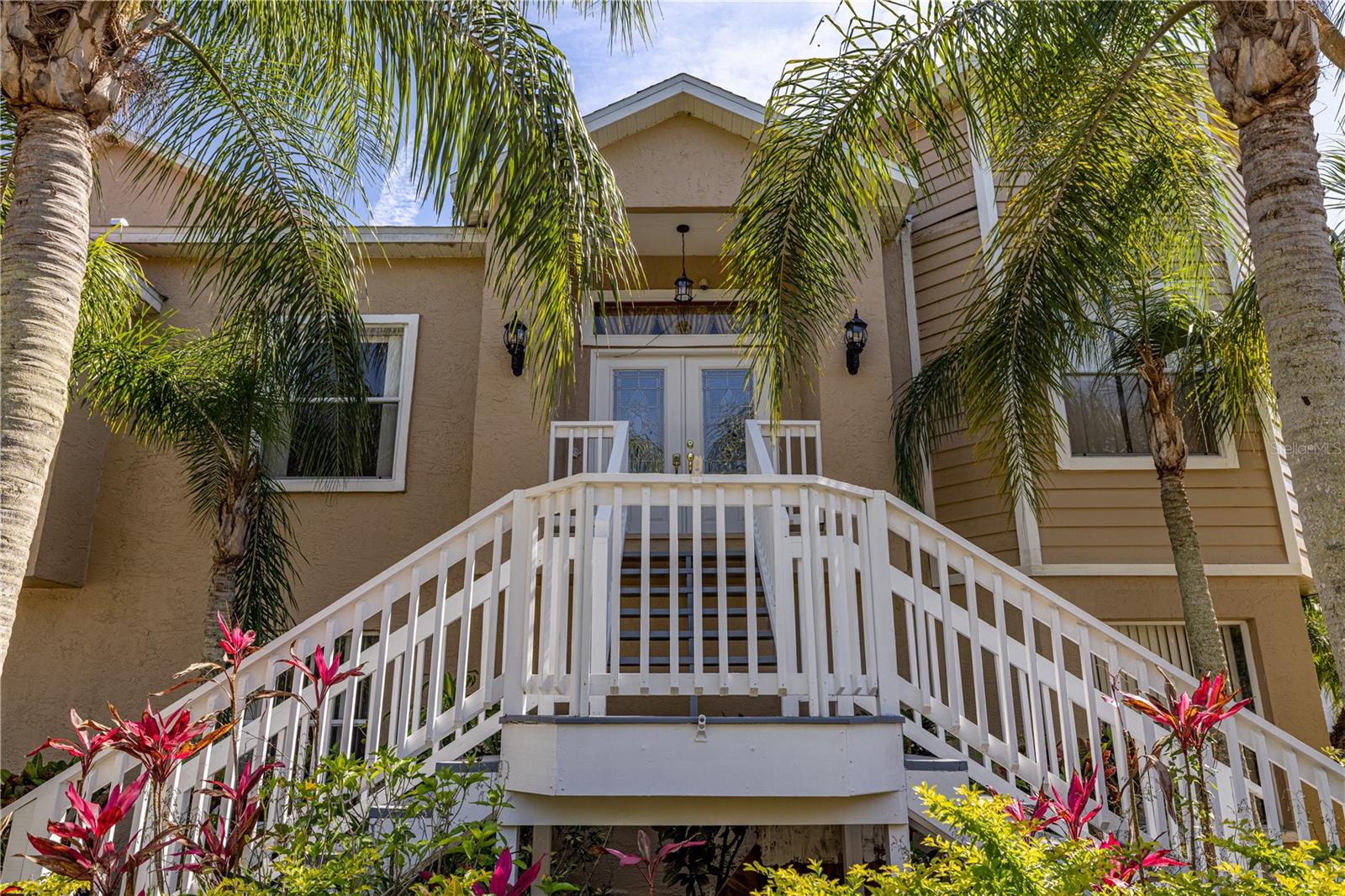 OYSTER BAYOU - Residential