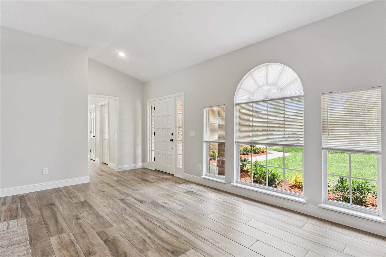 DELTONA LAKES UNIT 03 - Residential