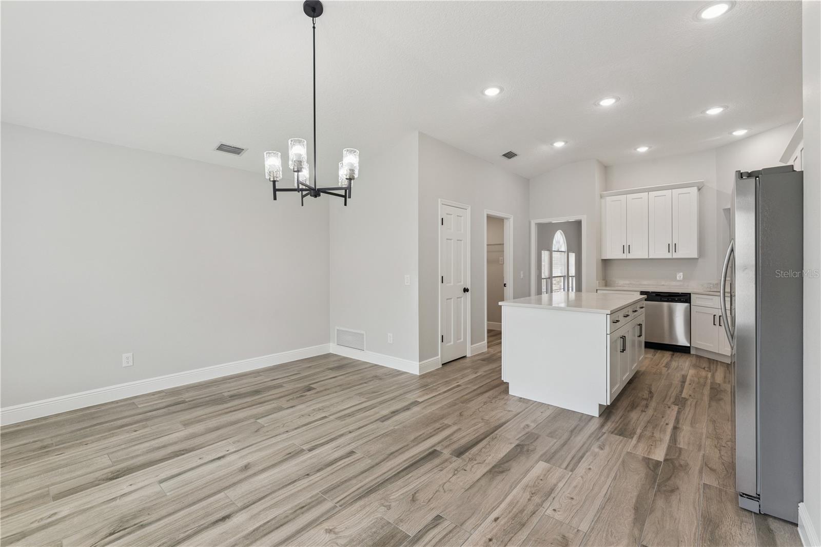 DELTONA LAKES UNIT 03 - Residential