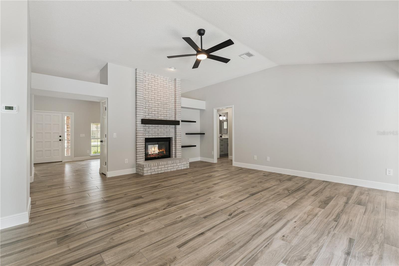 DELTONA LAKES UNIT 03 - Residential