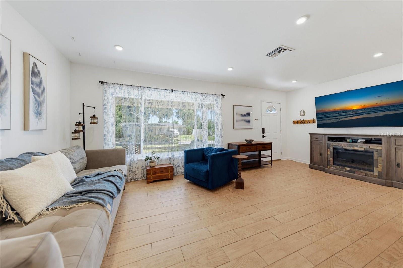 MONTEREY HEIGHTS 1ST ADD - Residential