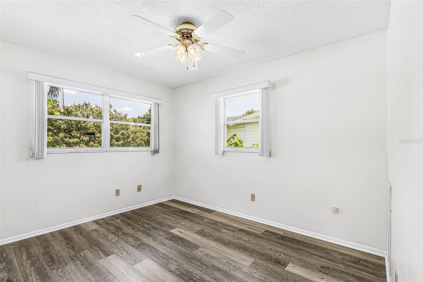 CAPE CORAL - Residential Income