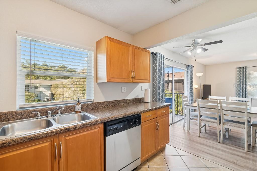 FOUNTAINS OF LARGO CONDO THE - Residential