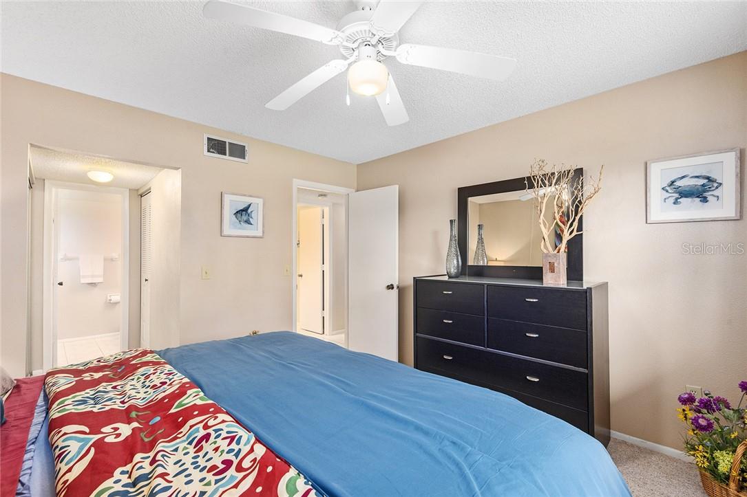 OAK FORREST - Residential