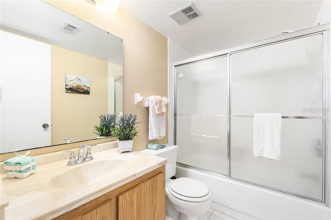 OAK FORREST - Residential